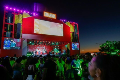 transforma São João em celebração da torcida brasileira.